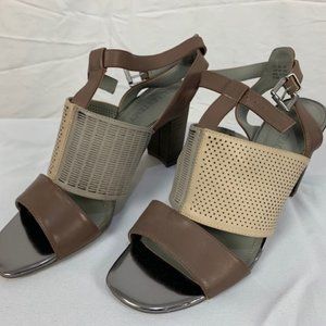 Ellen Tracy new  leather sandals